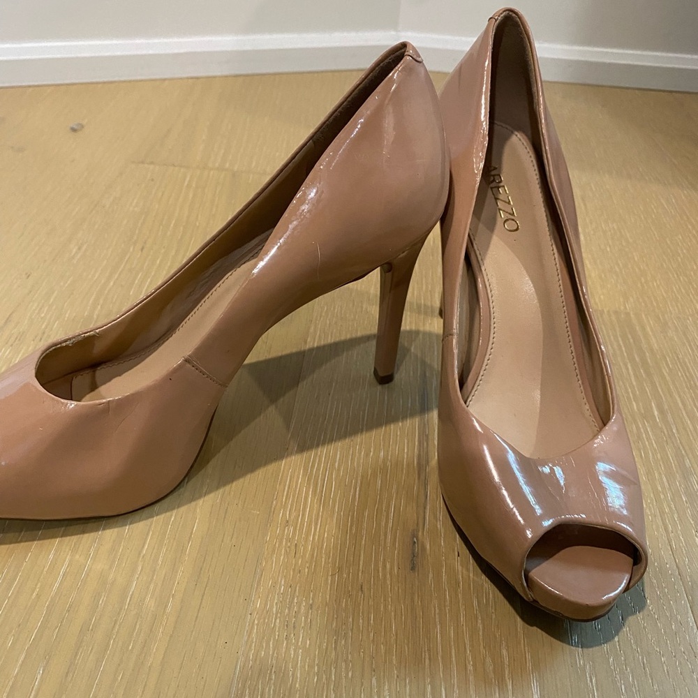 Arezzo (Brazilian brand ) high hills shoes. Size : 8 / 8.5